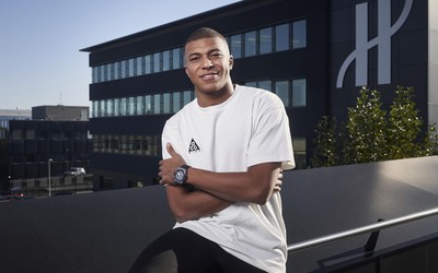 88A8娱乐热评-B席这硬汉形象